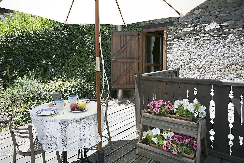 Casa Rural Pico Russell Guest House Les Bordes