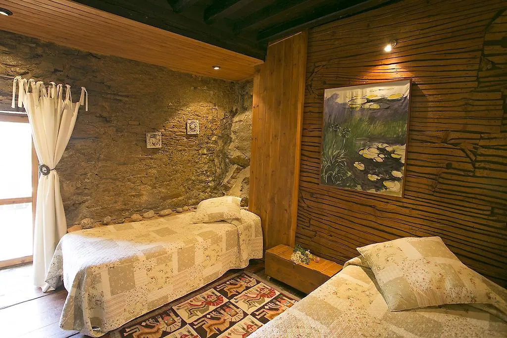 Casa Rural Pico Russell Guest House Les Bordes Country house