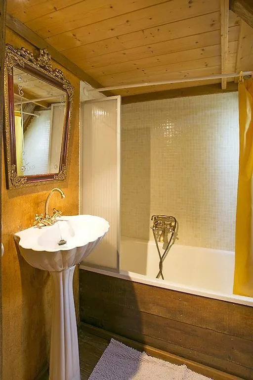 Casa Rural Pico Russell Guest House Les Bordes 0*,  Spain